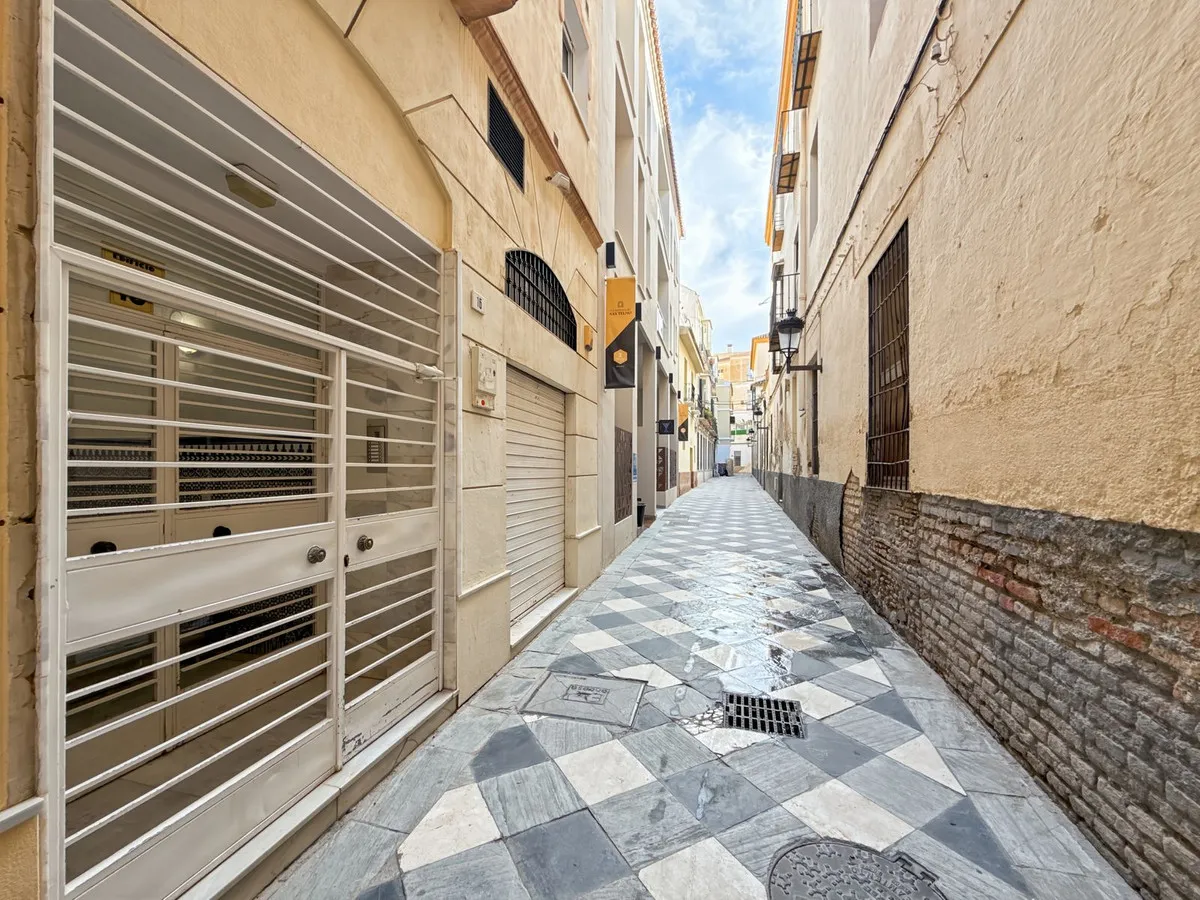 b950f26c-2f08-44d3-9012-79fdf0c18778