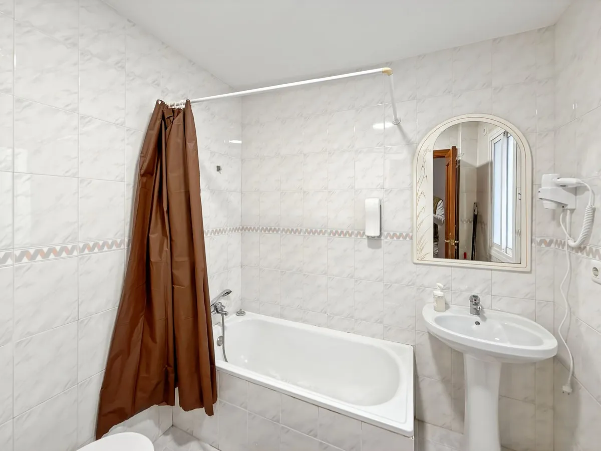 c0a3e79e-c4e2-4f95-9a9d-c92b9c501380