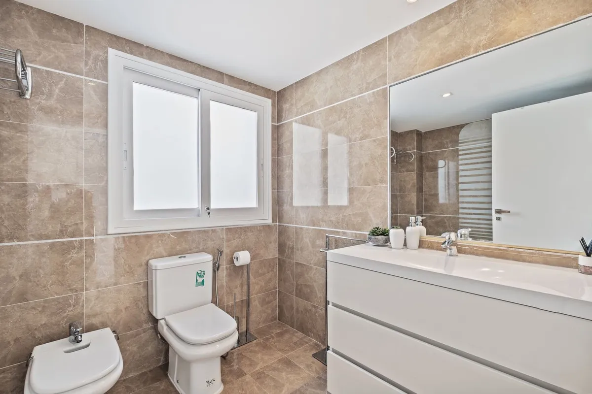 0d9fcf71-5913-444f-b1c9-42fc928df742