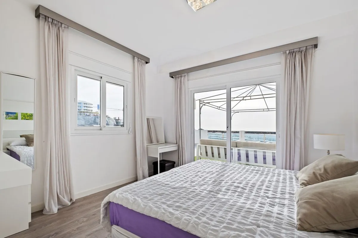 a11e90b2-e76b-4f04-b1fa-2f301963439b