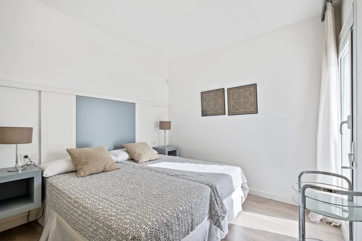 ee367b10-9c51-4999-a0fa-585a297696ad