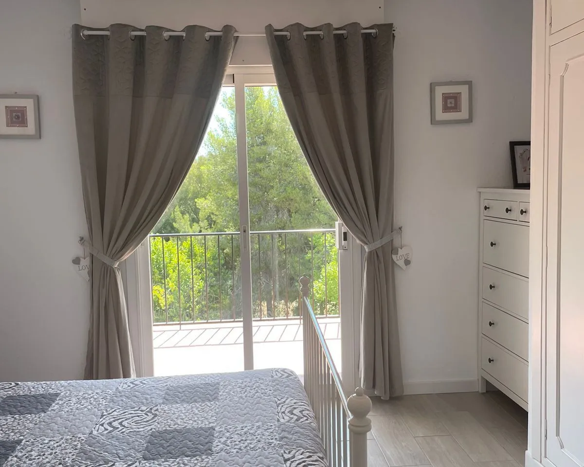 4925ddff-5eda-4445-b894-31998a17ae65