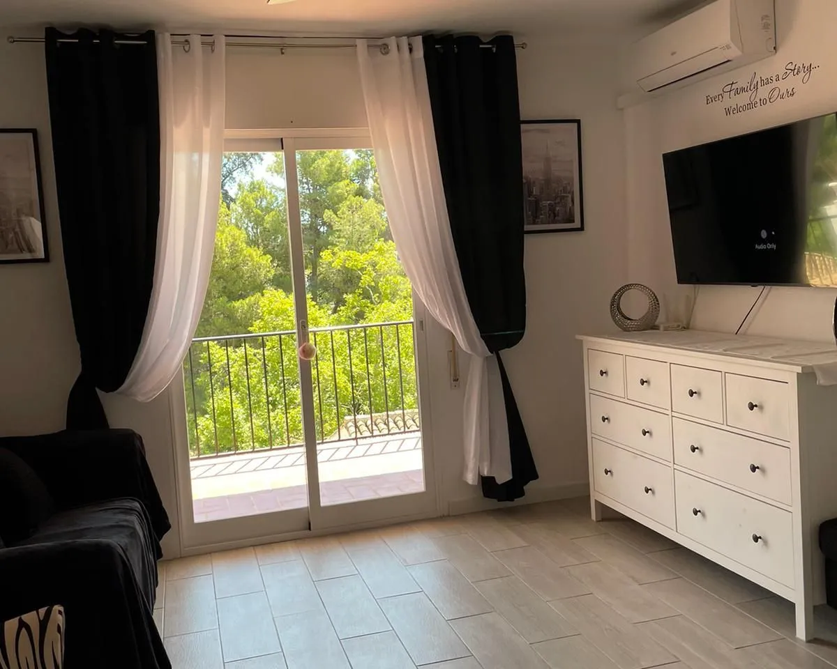 dbbdfa5a-0ff6-49c5-9f28-2ecb081d458e