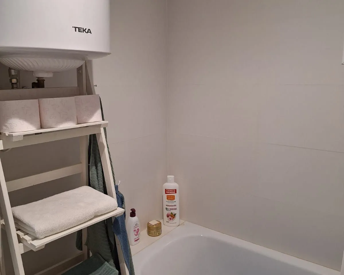 21fc895d-4893-49fb-a10e-d4ad24c40b96