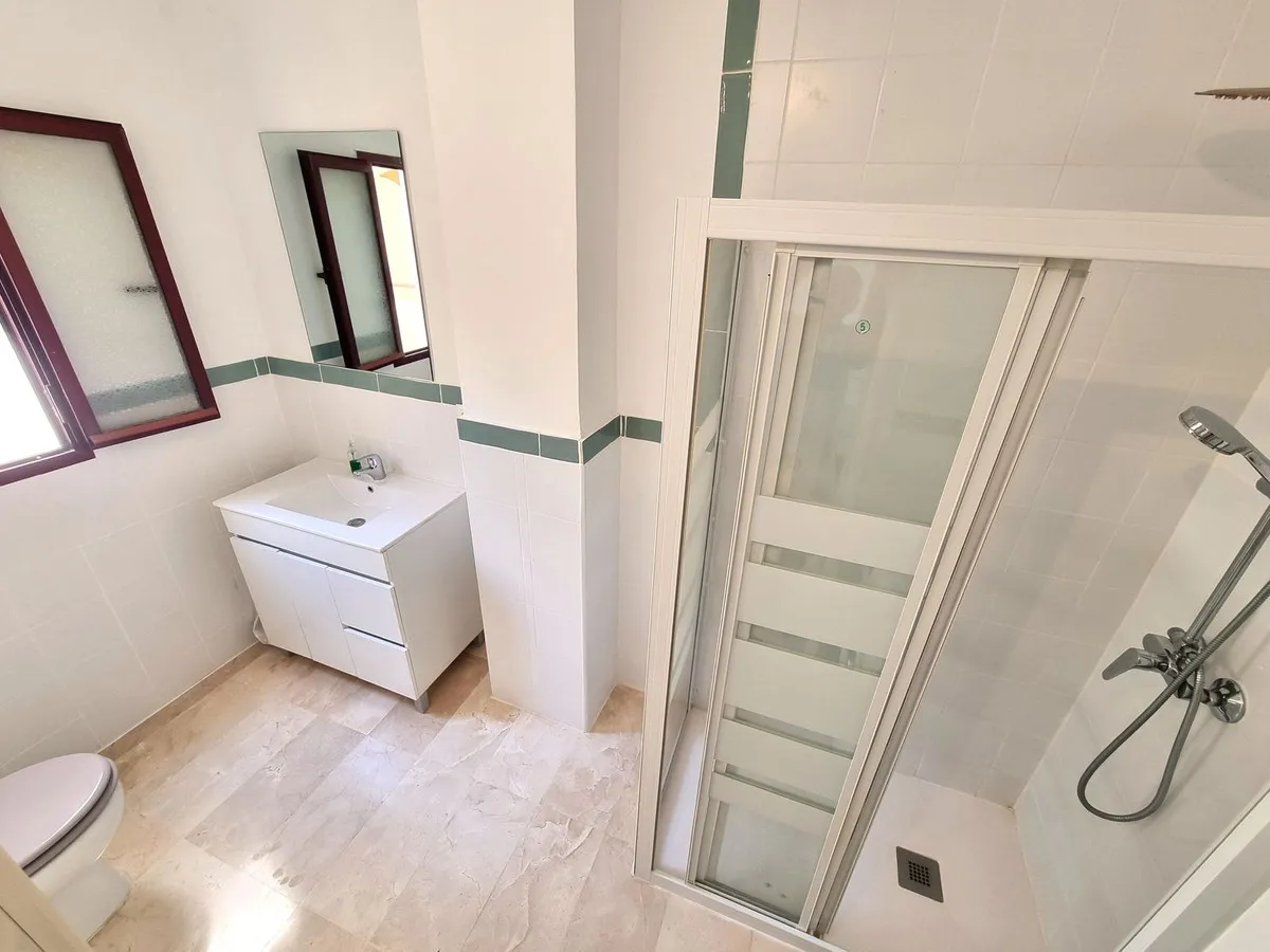 1def6d5f-697b-4c30-82df-284595f68fae