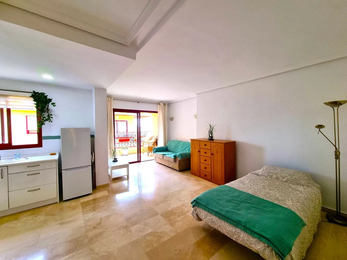 1f303fce-8946-421d-8b24-5c4f8a9b73eb