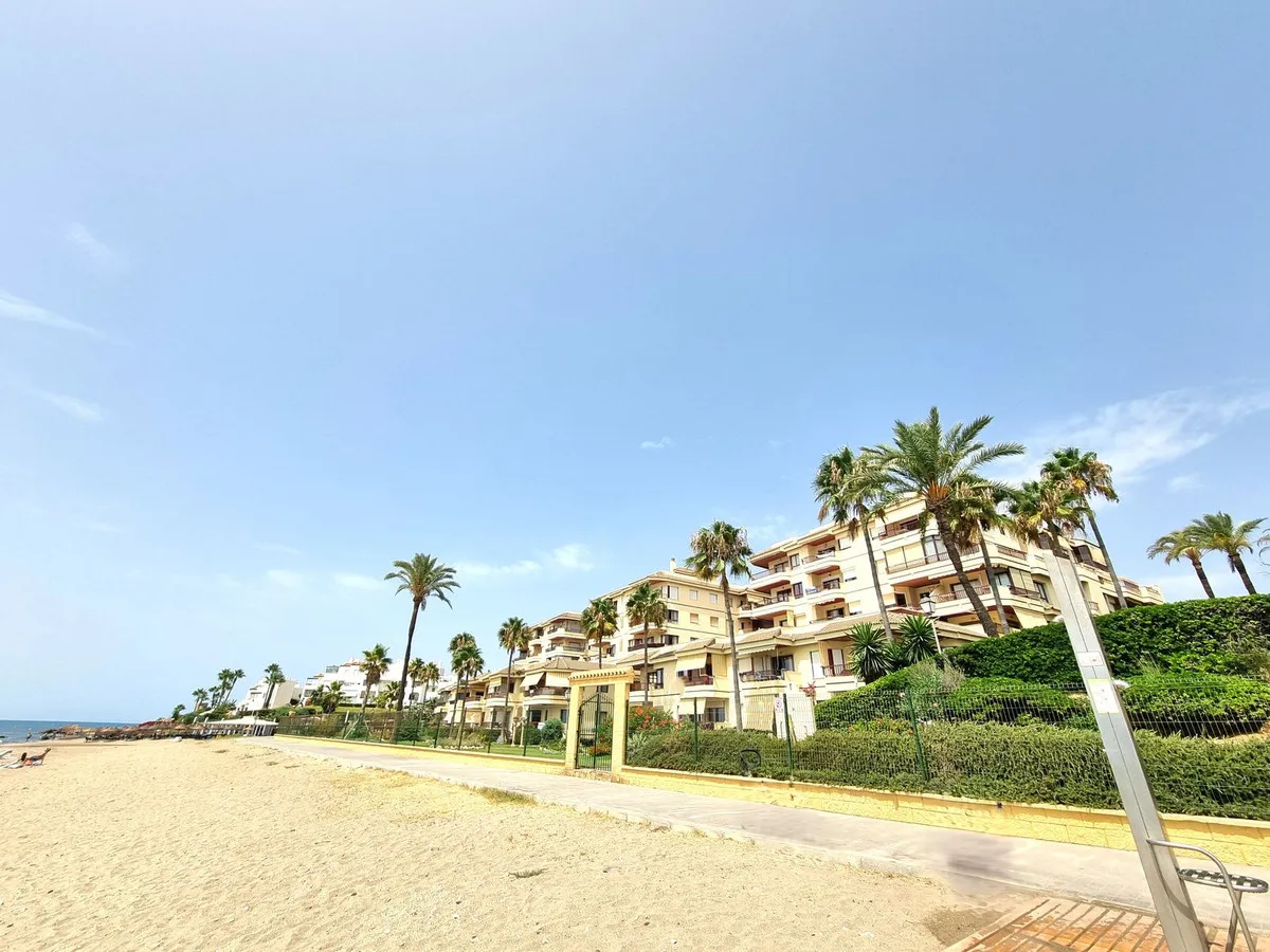 aace33fa-b0c0-43d3-990a-2398703eb1f2