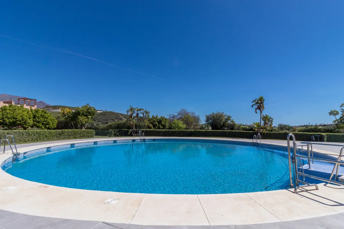 353bdc12-ce79-492b-8ce1-5cf863963008