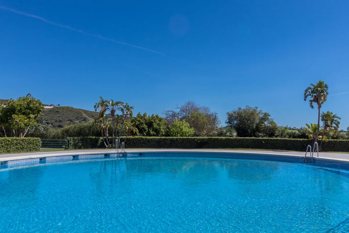 d0219df1-2e71-404b-b3b0-9a8793cef3d2