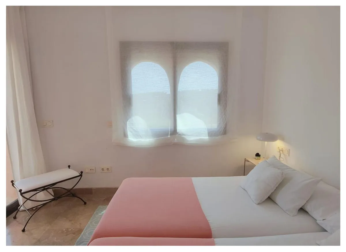 01c24cc2-ab5b-4c69-aa8a-7e62cac7e8ca