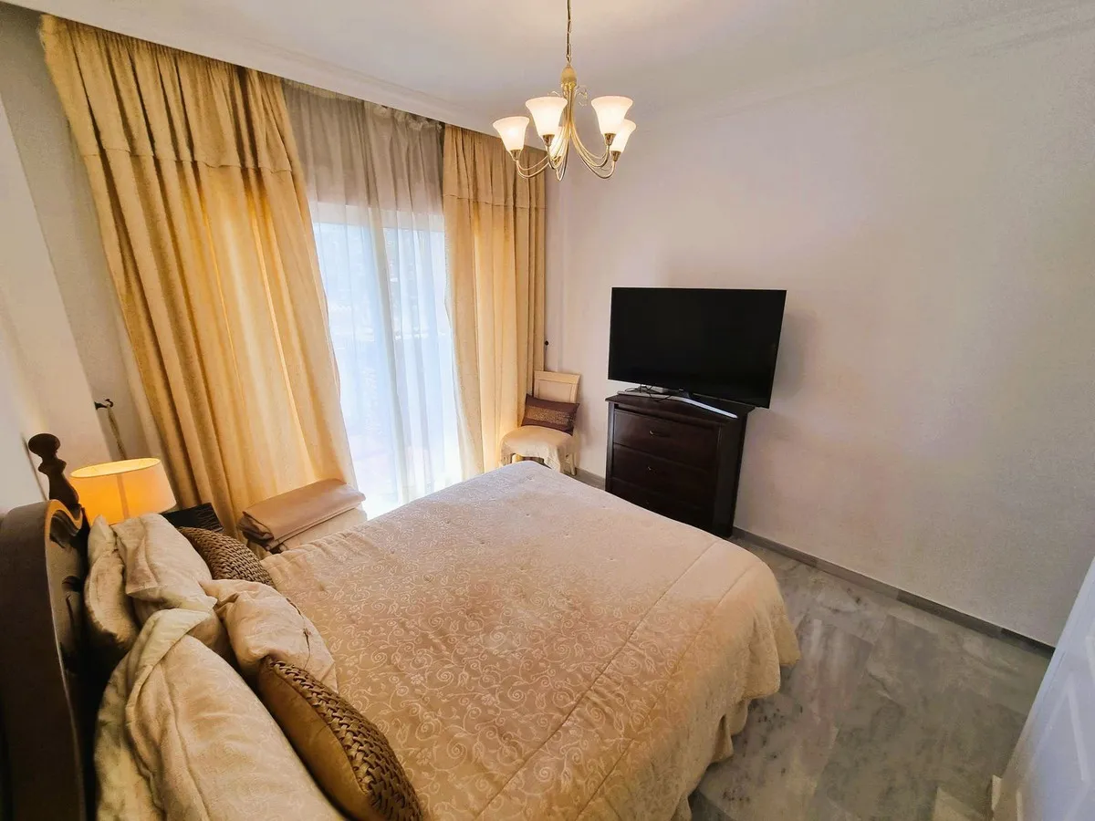 872f3670-8595-4900-93d2-d0dac68dad40