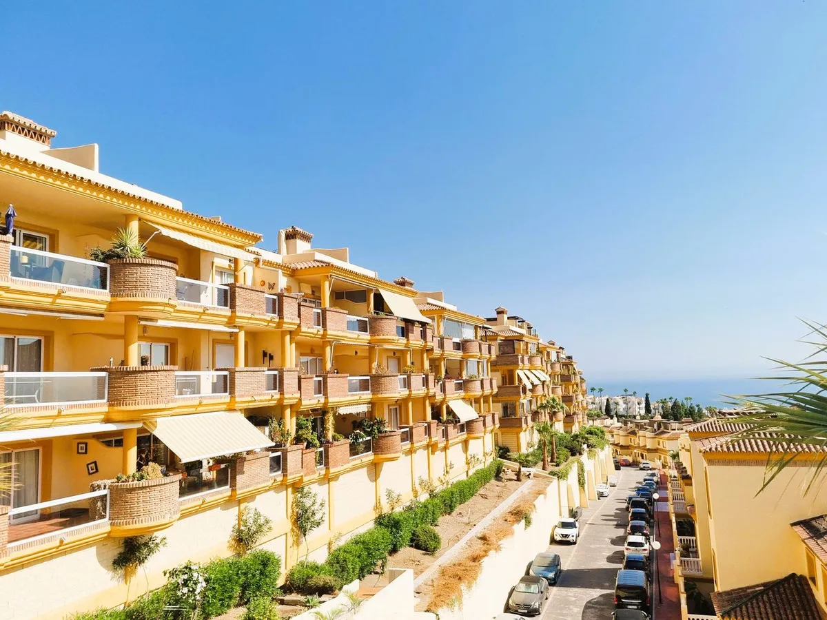 a6c35661-0631-48da-ae56-2bed6e040b9d