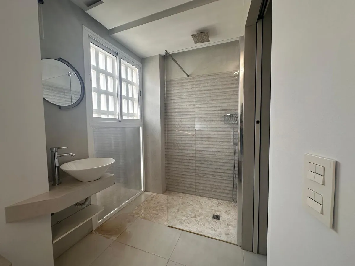 ae2c6a68-35a1-45b1-b1bb-ff4df1f8c637