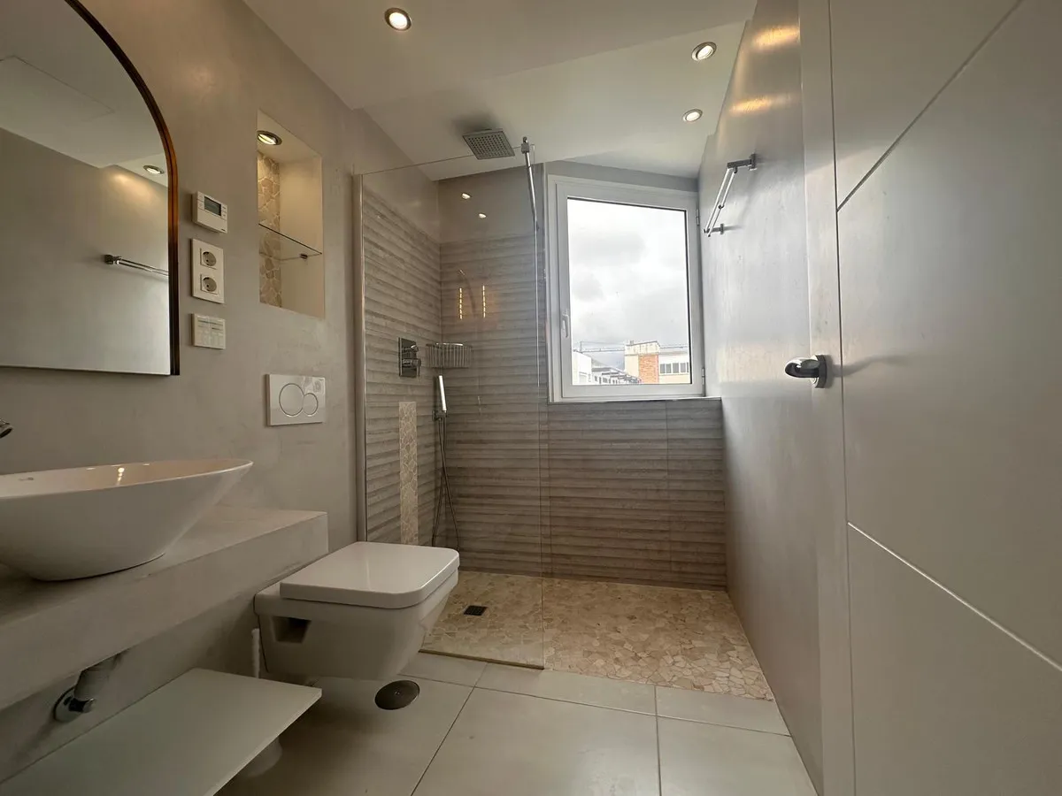 d8bbb225-ee53-48c6-9467-a094c9f31442