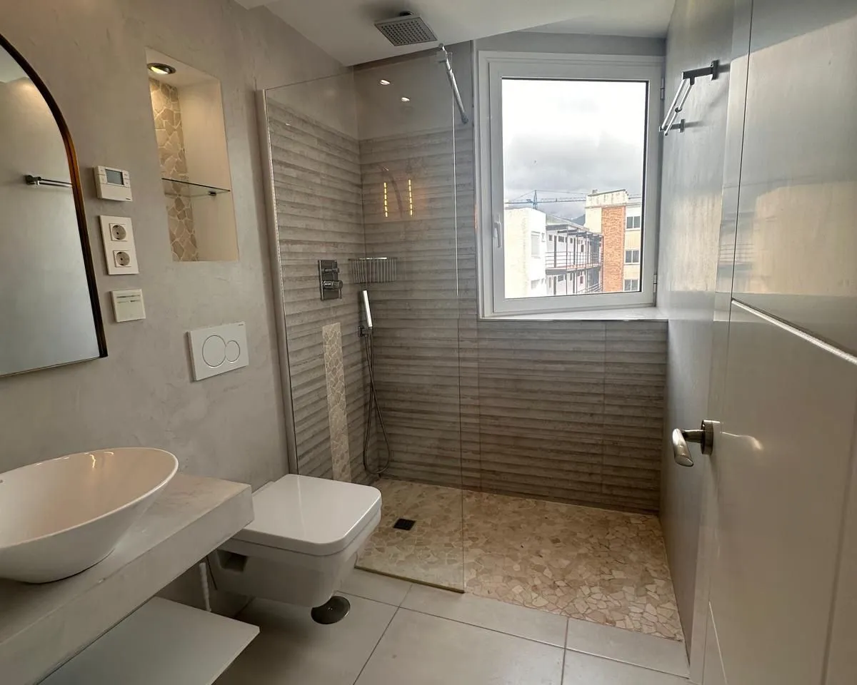 f067f481-db21-406e-8f94-8d2d228cbec7