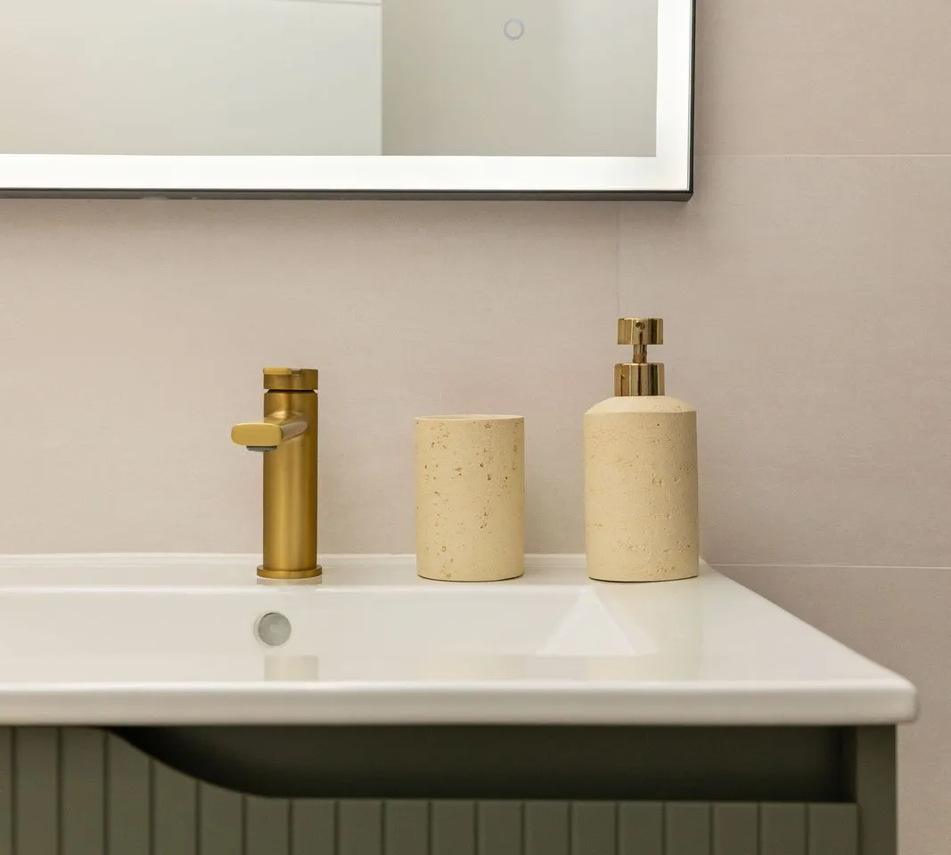 067682f9-8f83-420f-b32e-967532a56a34