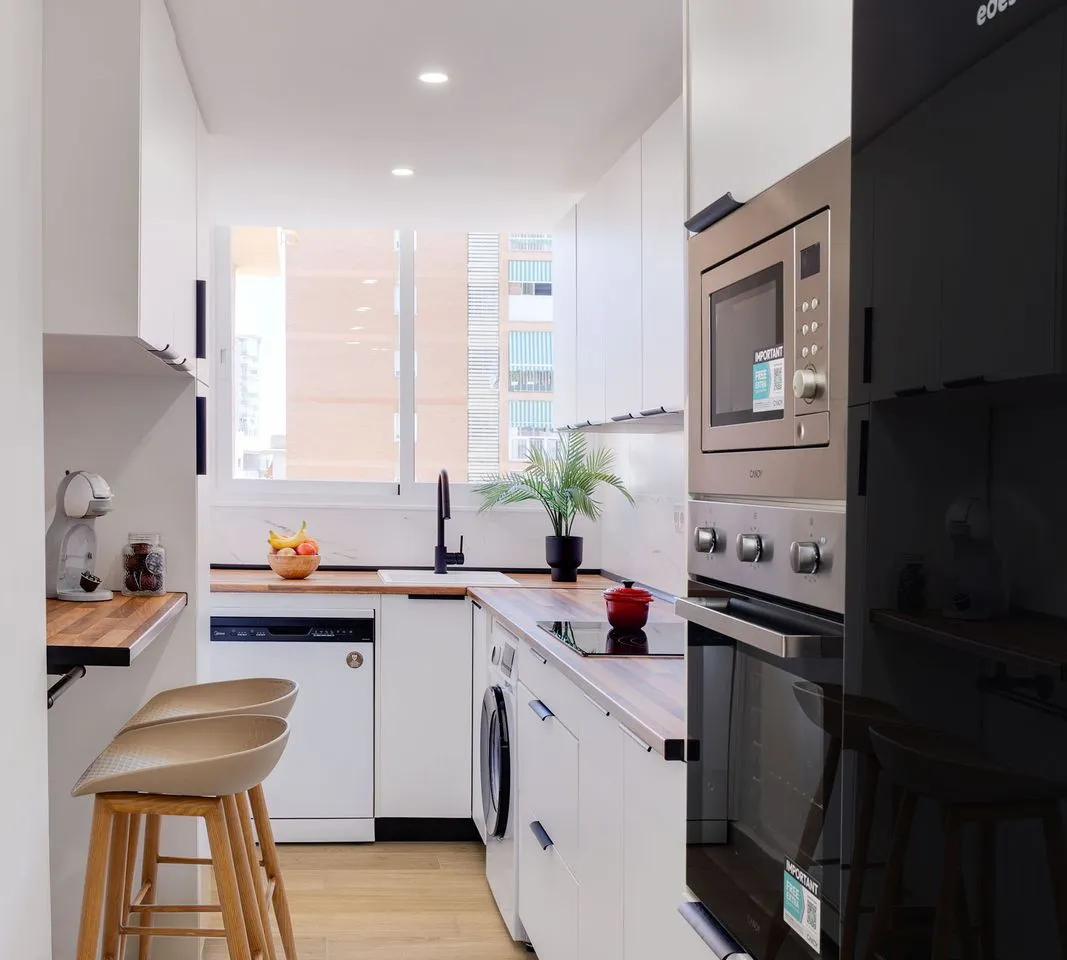 aff9d3c0-f643-4905-b70f-43393f1451ed