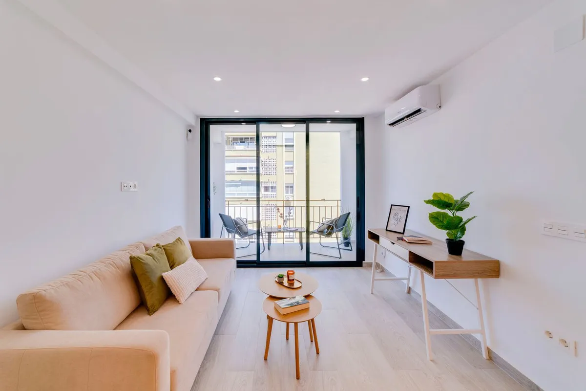 b5fc7807-cb2a-4dd2-9427-8f598ac11006