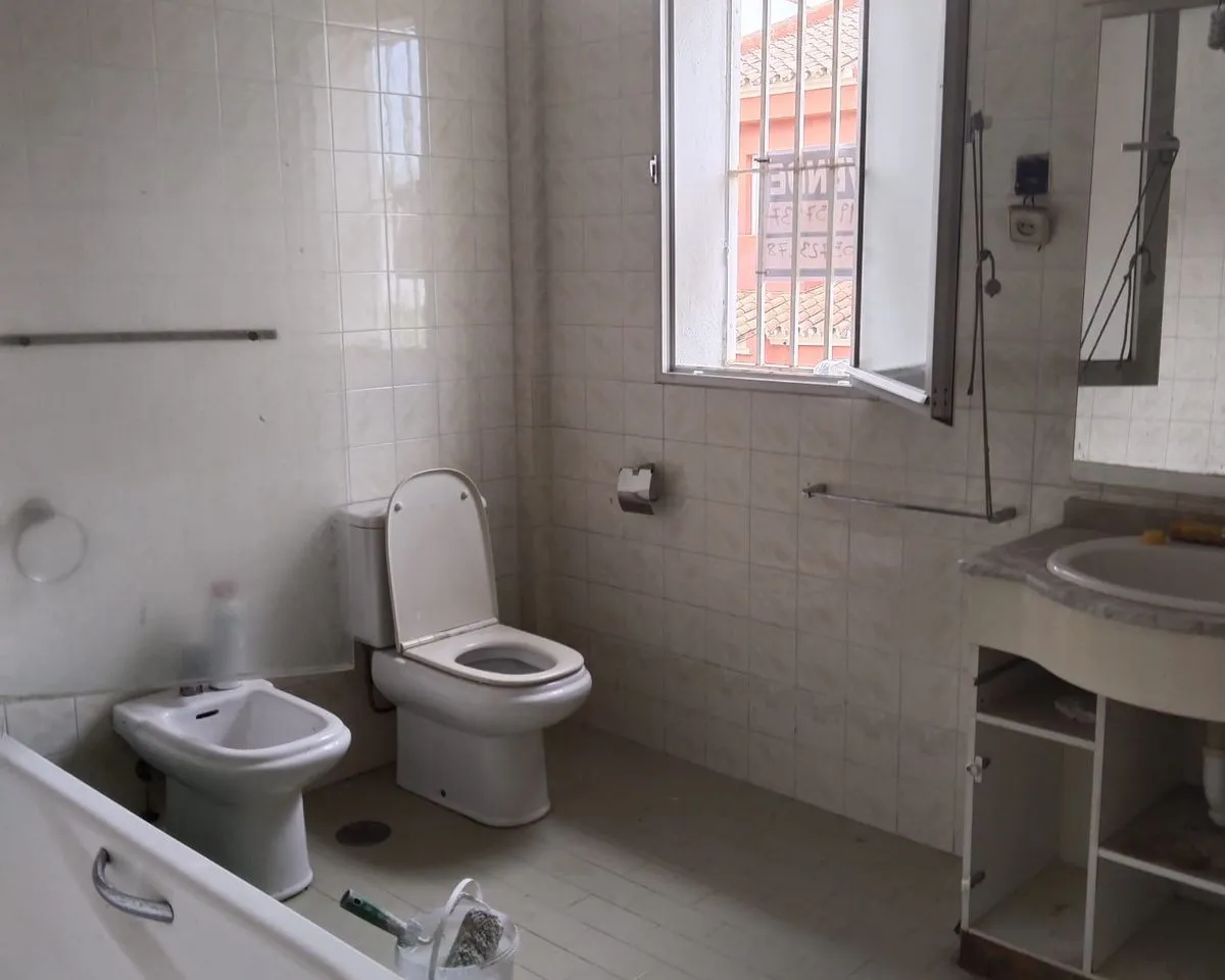 e9df2255-c879-4087-8f16-821dd62456ad