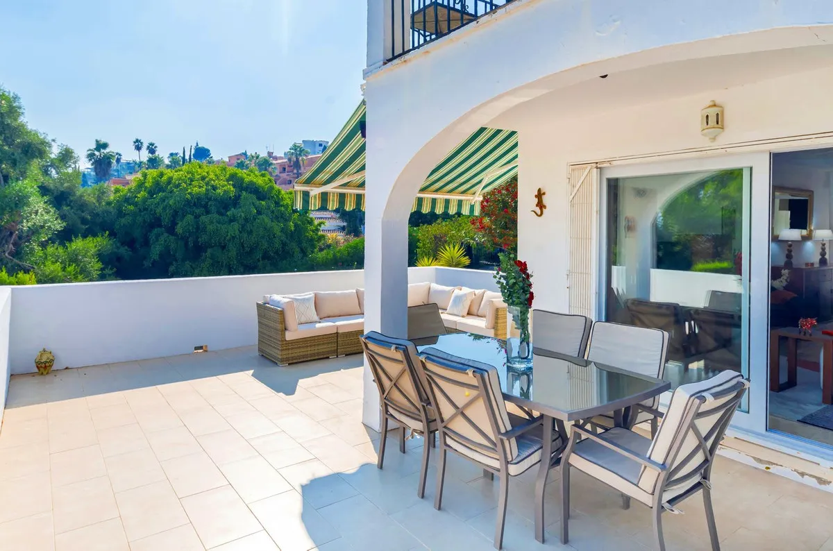 f5bd4103-1cca-4555-b121-ec27f8499e89