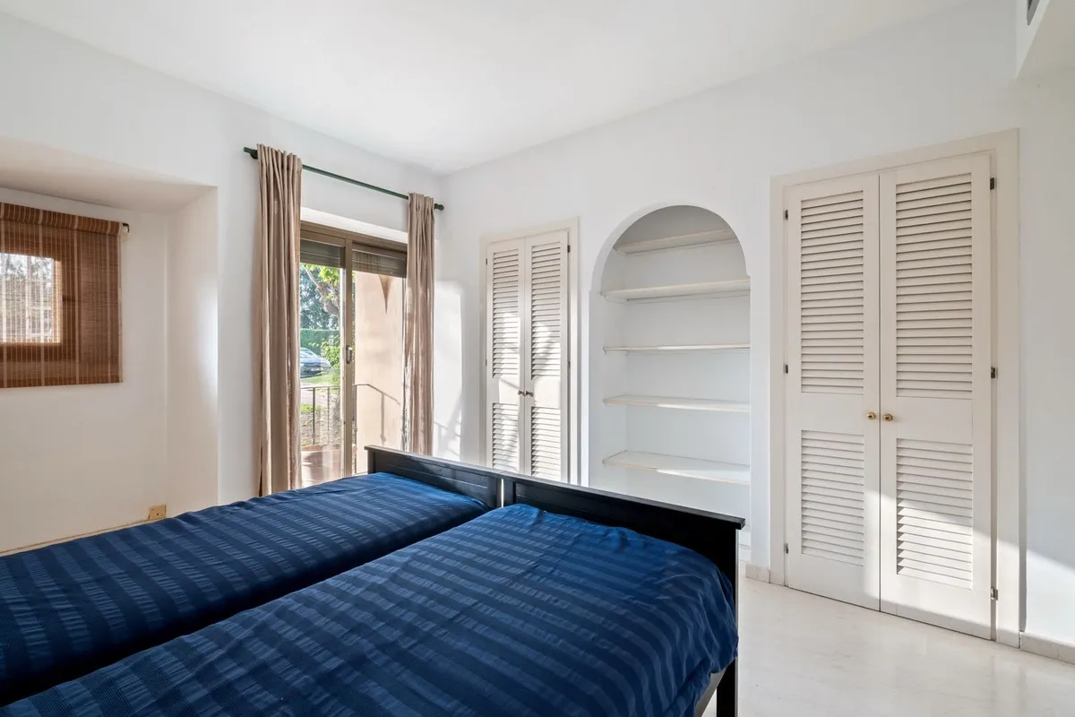 afa6e895-2d83-4a2a-9c36-ba64999b115d