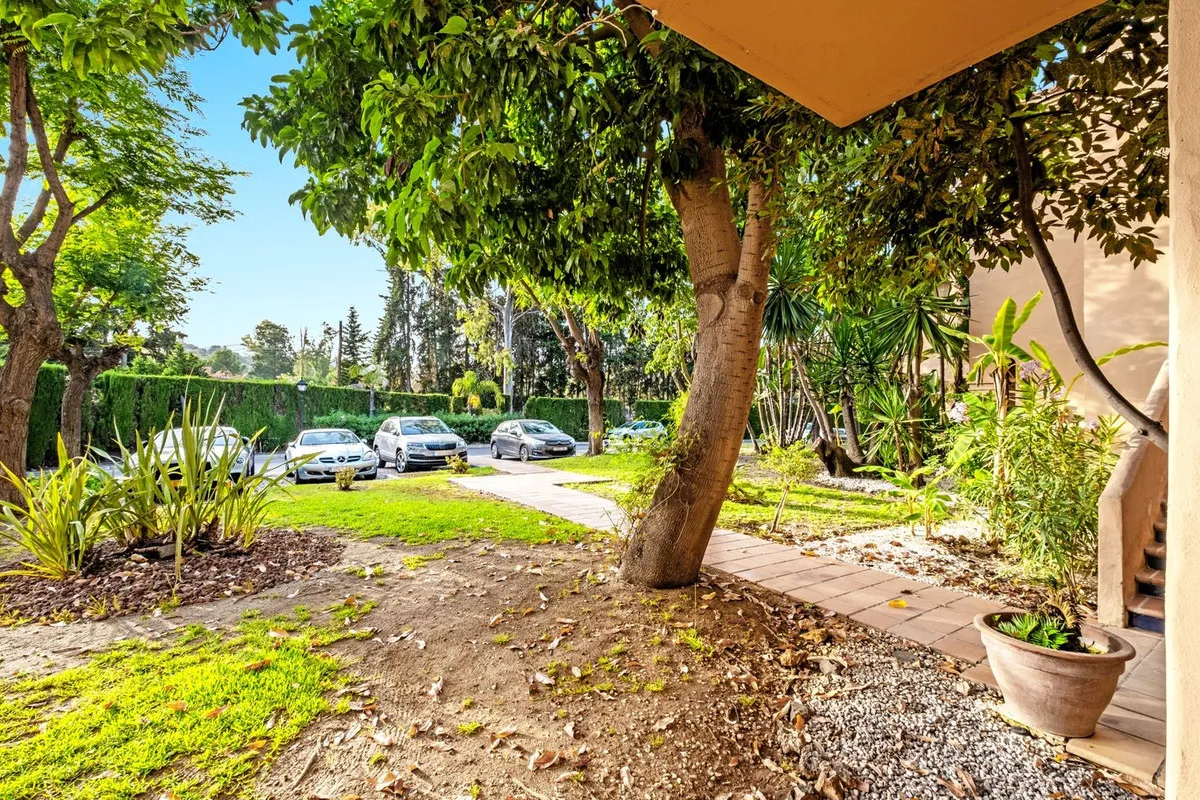 f116a12e-237d-4a02-bd8e-8b6b138ab445