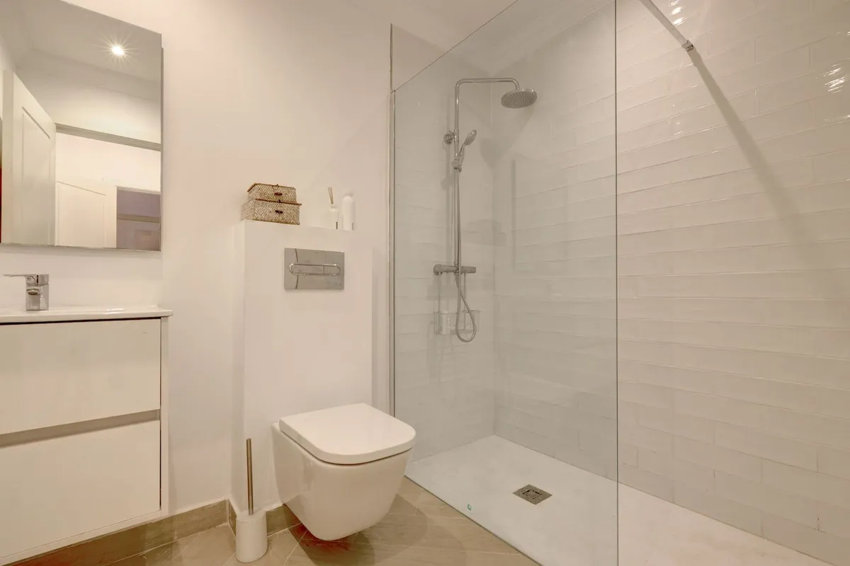 047b5132-bca4-494b-9b7d-183fab43403e