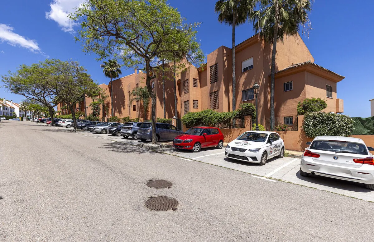 f65e6d18-1f0f-4389-b173-86e3e591a105