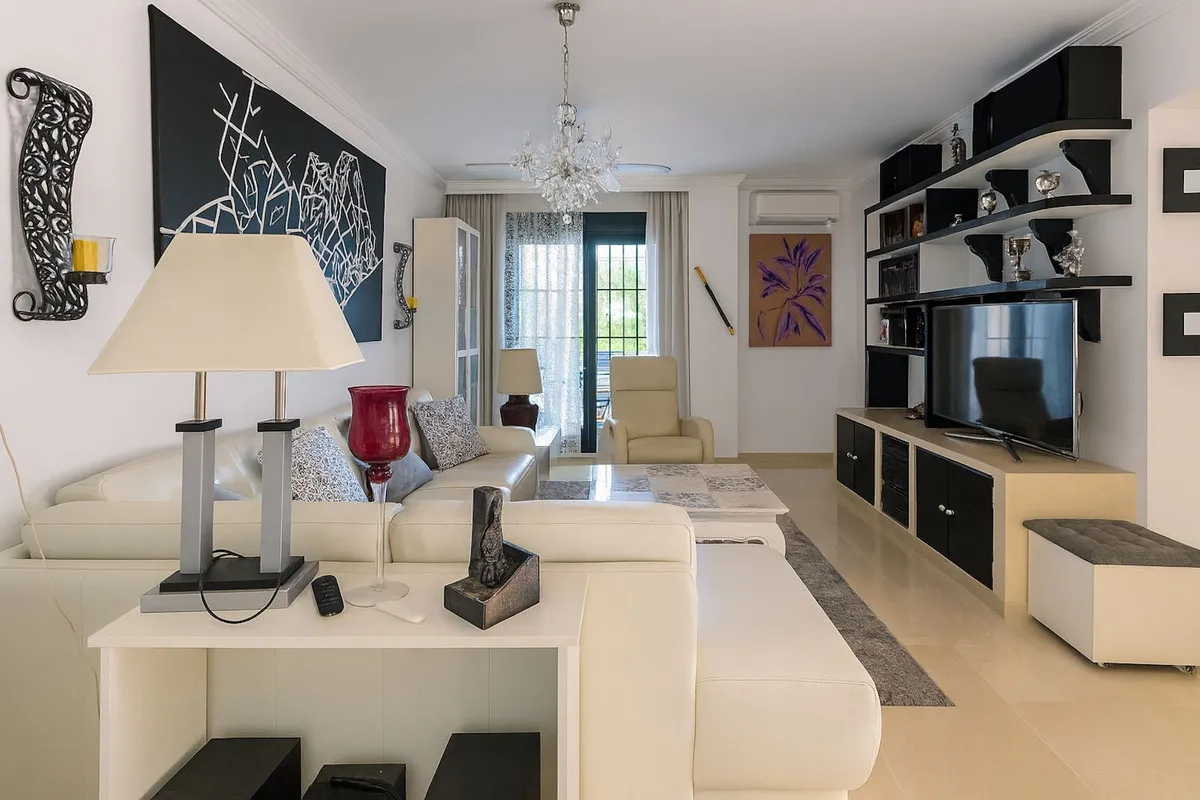 fbe07cb4-60e5-4791-ac07-ab5bcdf04489