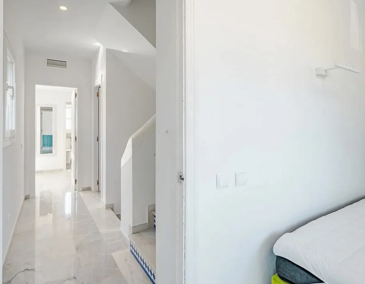 0cbab6dc-35aa-4de2-80e3-3918d15cf502