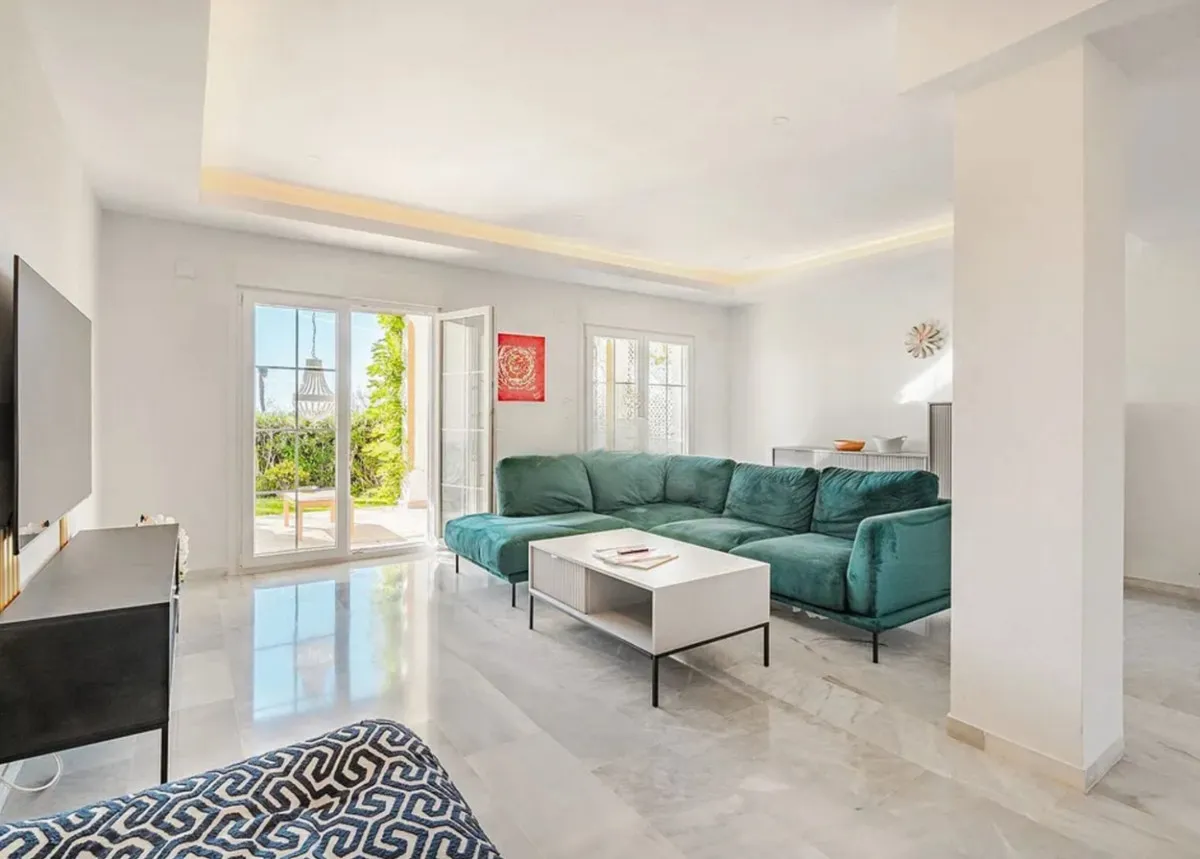 75b32c27-2993-4a7c-b2d7-7bf6e0e99c23