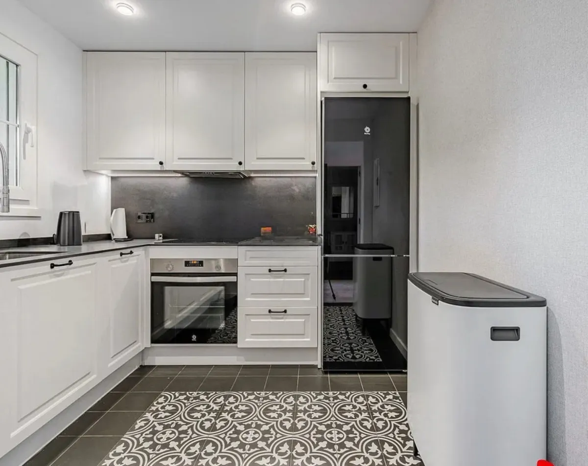 9dad45e5-76e7-4d7c-b7ce-0e30d36ae2e8