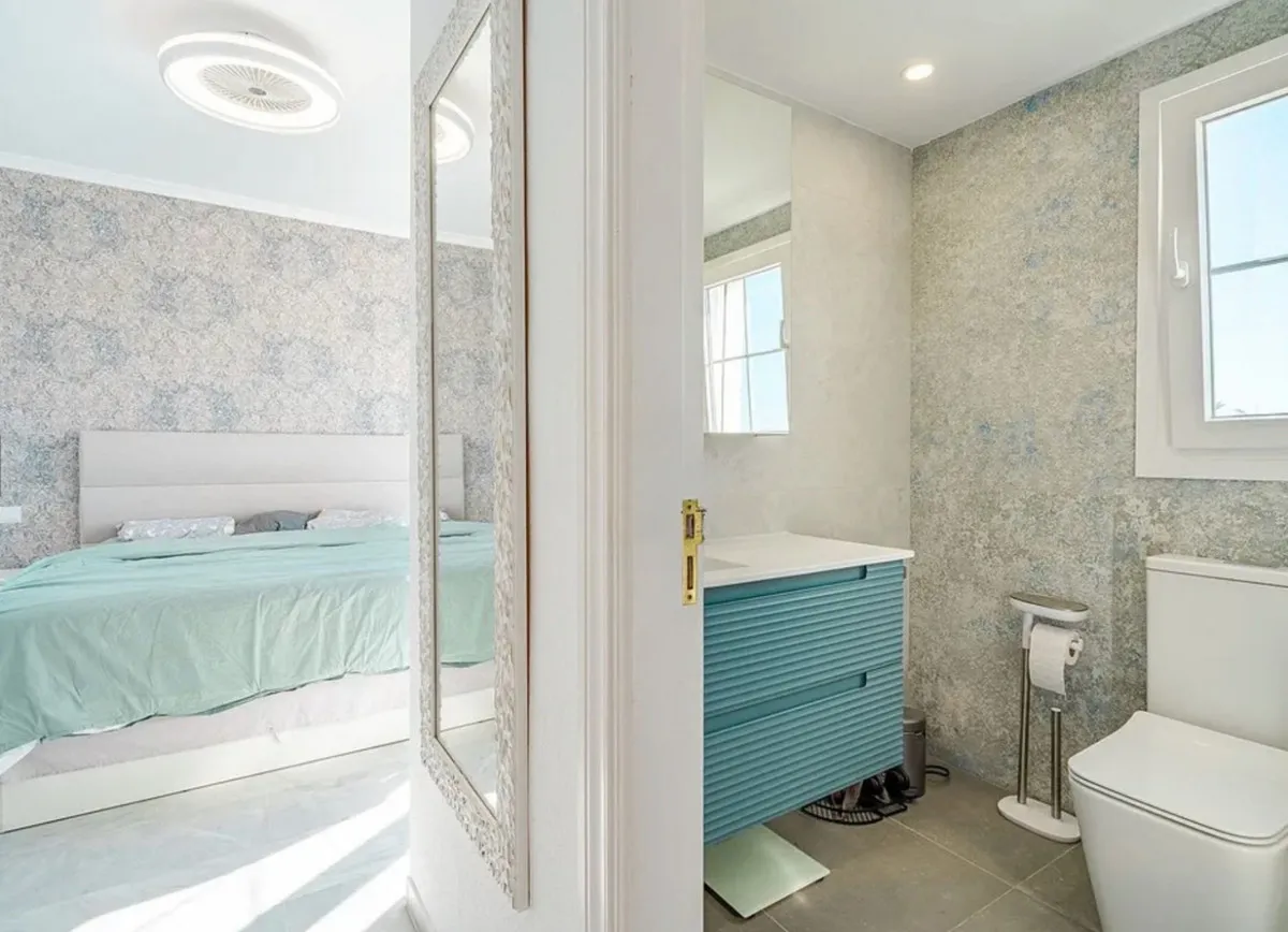 b0e5b80f-8f0f-48c7-b6e8-4a4d34256b35