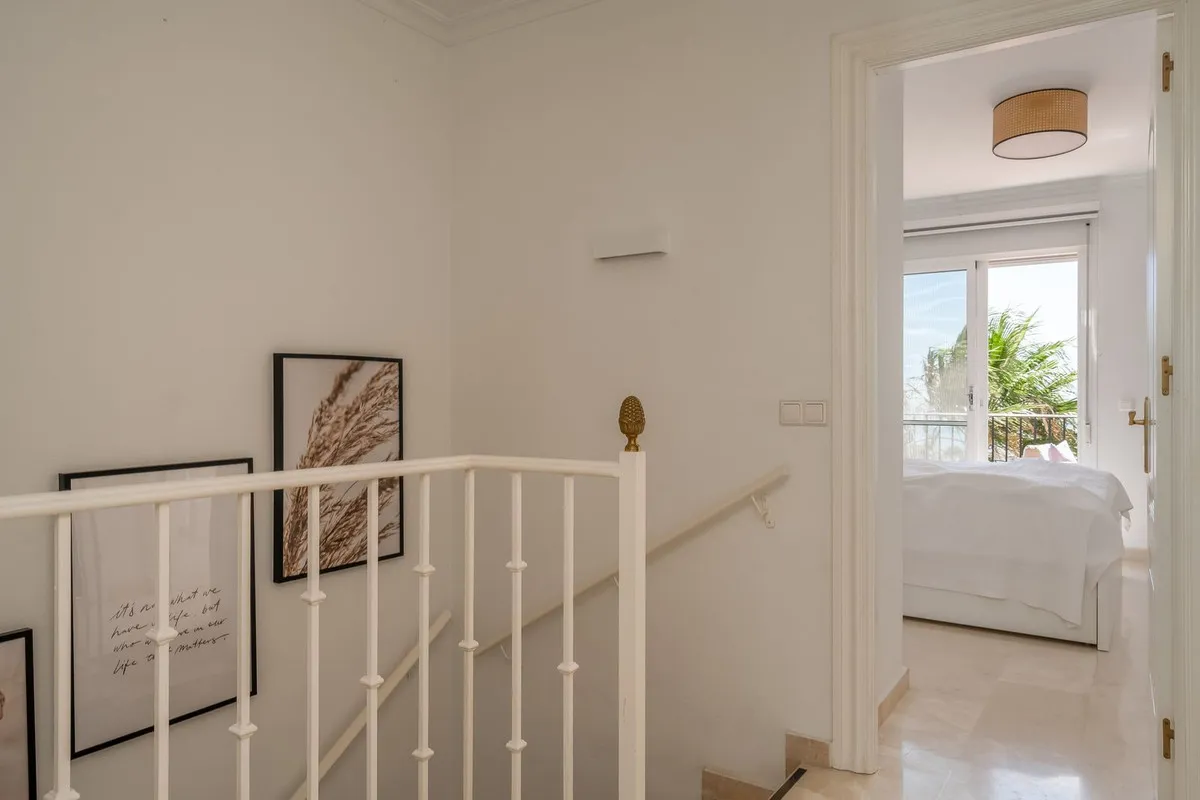 ba0e1f29-db74-4b94-9022-c9b5261f6068