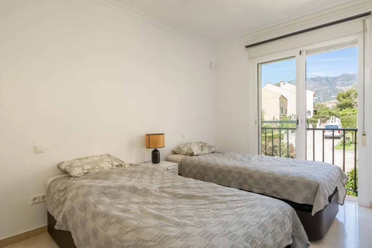 ed84b63e-1ecc-4e9f-9718-56bb6de239ed