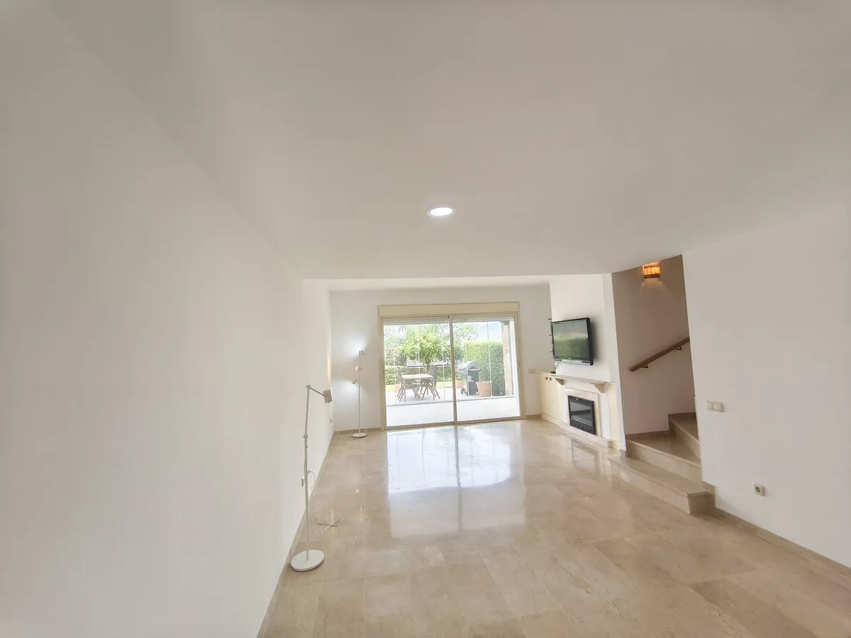 915bb34c-78af-4aa8-b244-e6bab2fe8a72