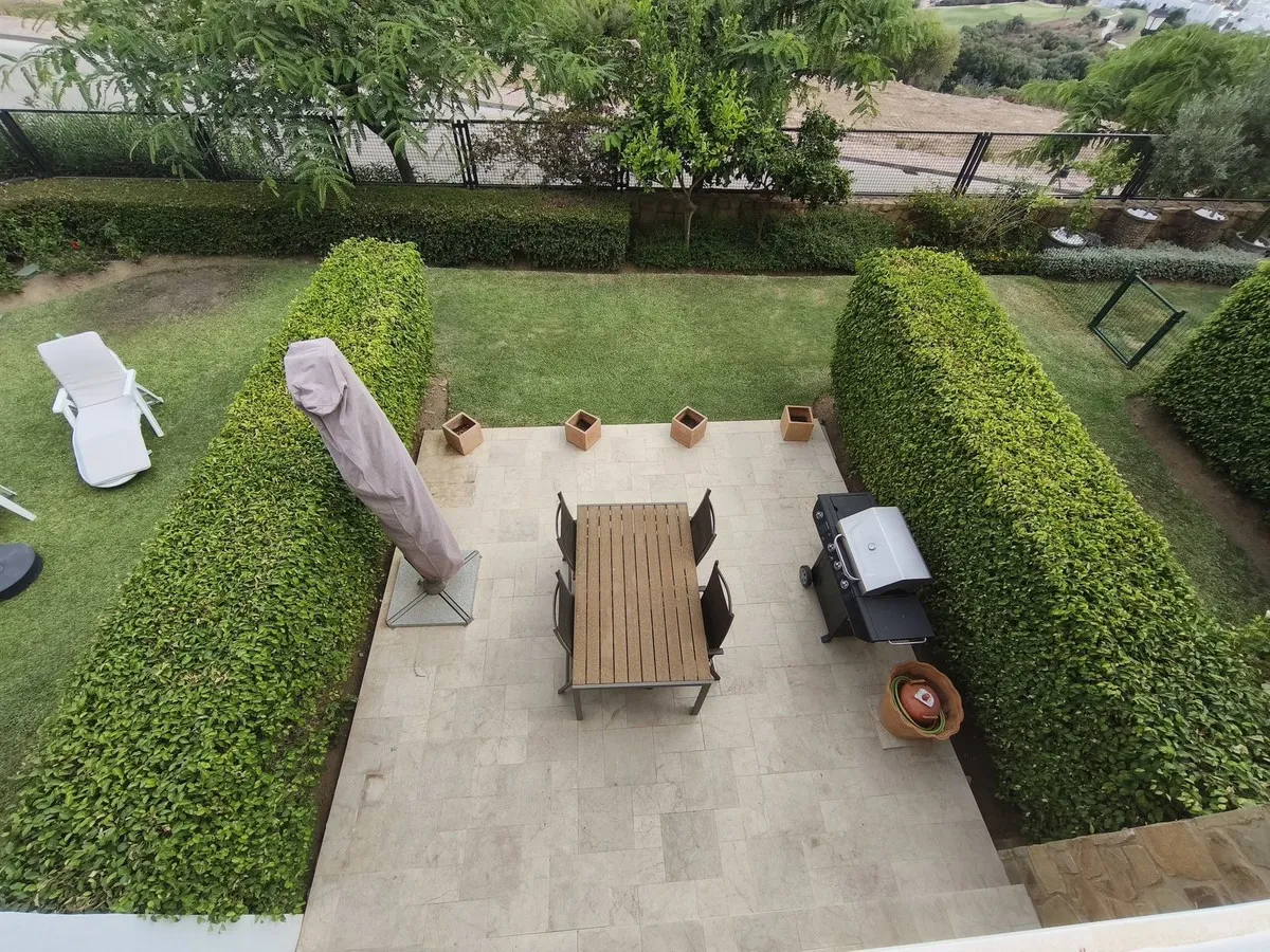 9b21b379-e645-4f4b-b6d2-0d2dea4cfaab