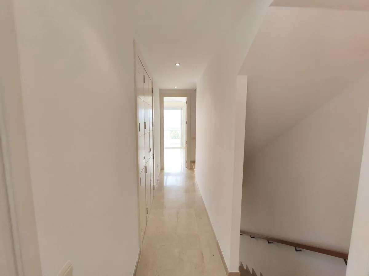 dfa32a81-2078-44ed-b7b4-896342e63e2f