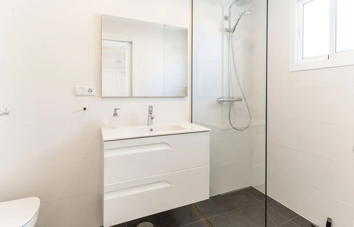 06e15d67-0374-4780-a9a0-df846ddd2f8f