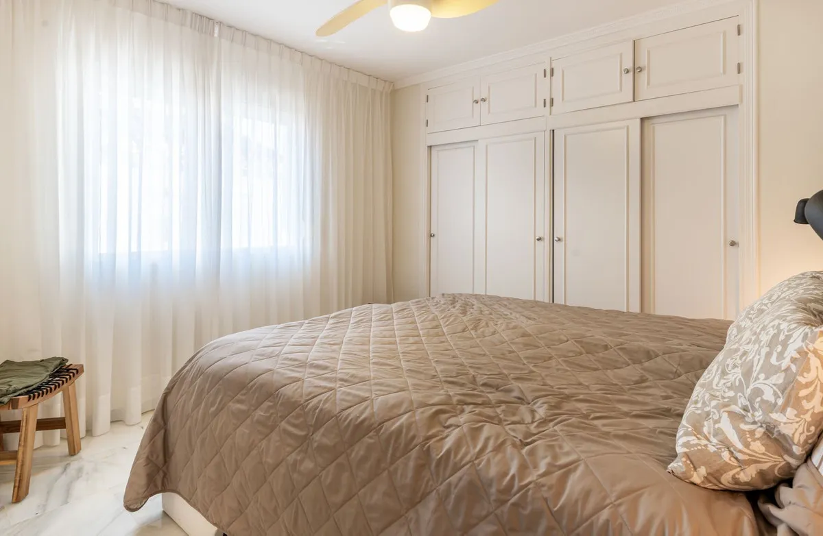 122ad95a-366a-45ba-be53-fc9d46bf00d9