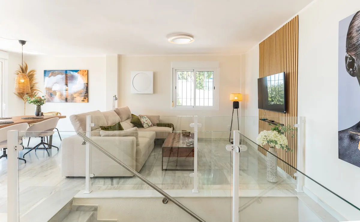 b1c17091-6ae9-492e-be9a-230c495021bf