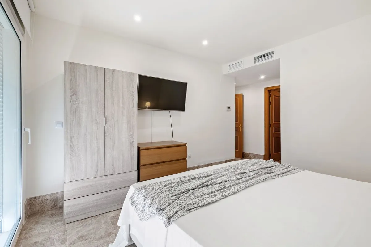 3e47adbd-0cef-4730-beee-1ee4a8171fbd