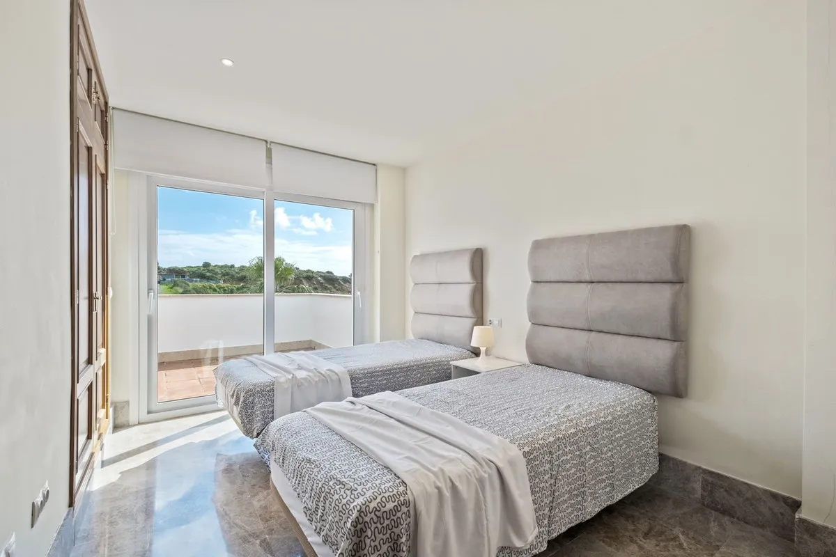 ab17d181-055c-479e-86bc-78489e900f81