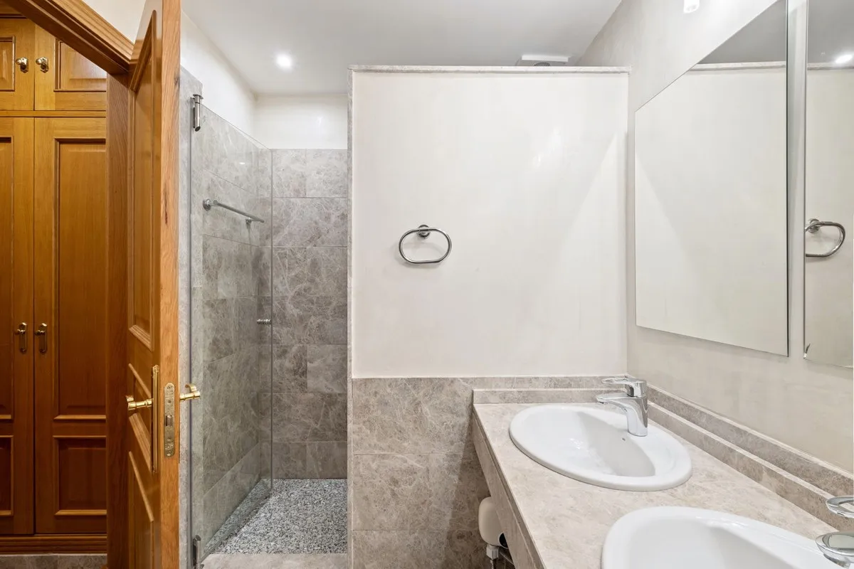 af1c54e0-bdc2-4107-bff1-3efc932606bf