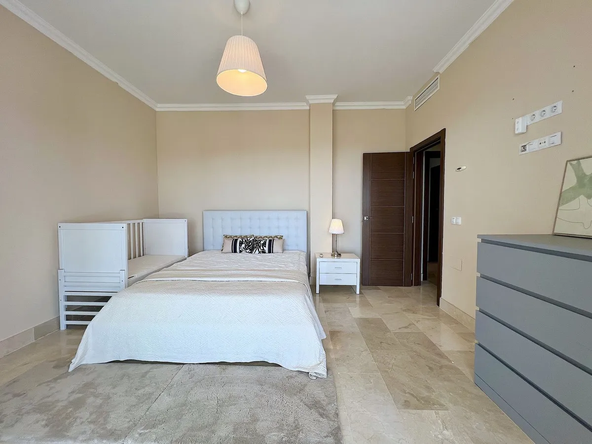 02d1ecf8-985b-4568-a563-9f1482483579