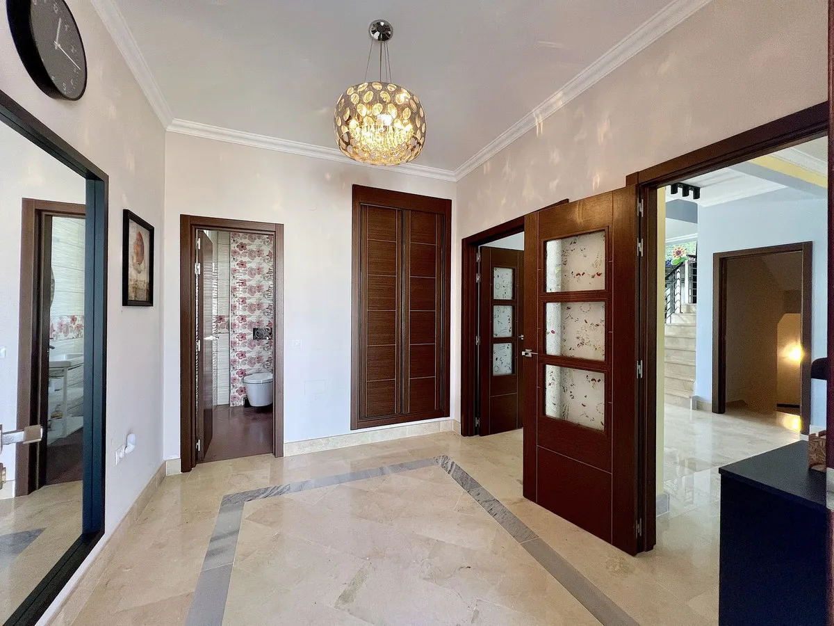 3fccd3b9-bd25-4b3b-b6f3-6b3c52839e37