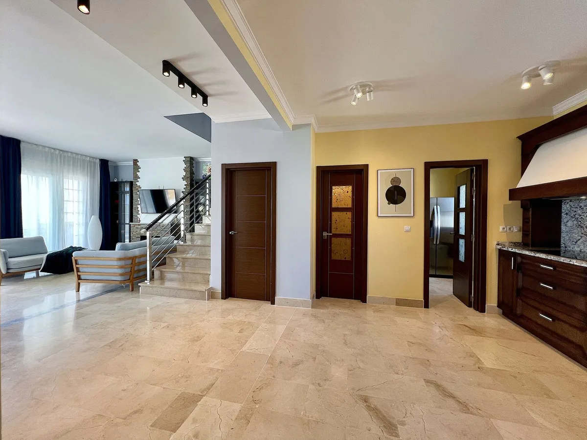 7345be9a-66bd-438c-9ed7-e1182565b35f