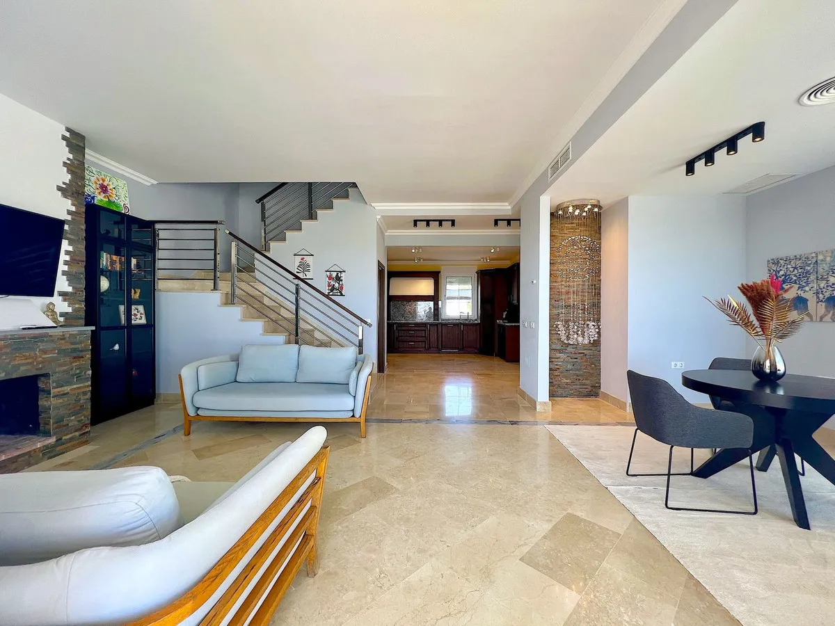 c282b353-ef55-4993-ad6a-69fbb5b0e88d