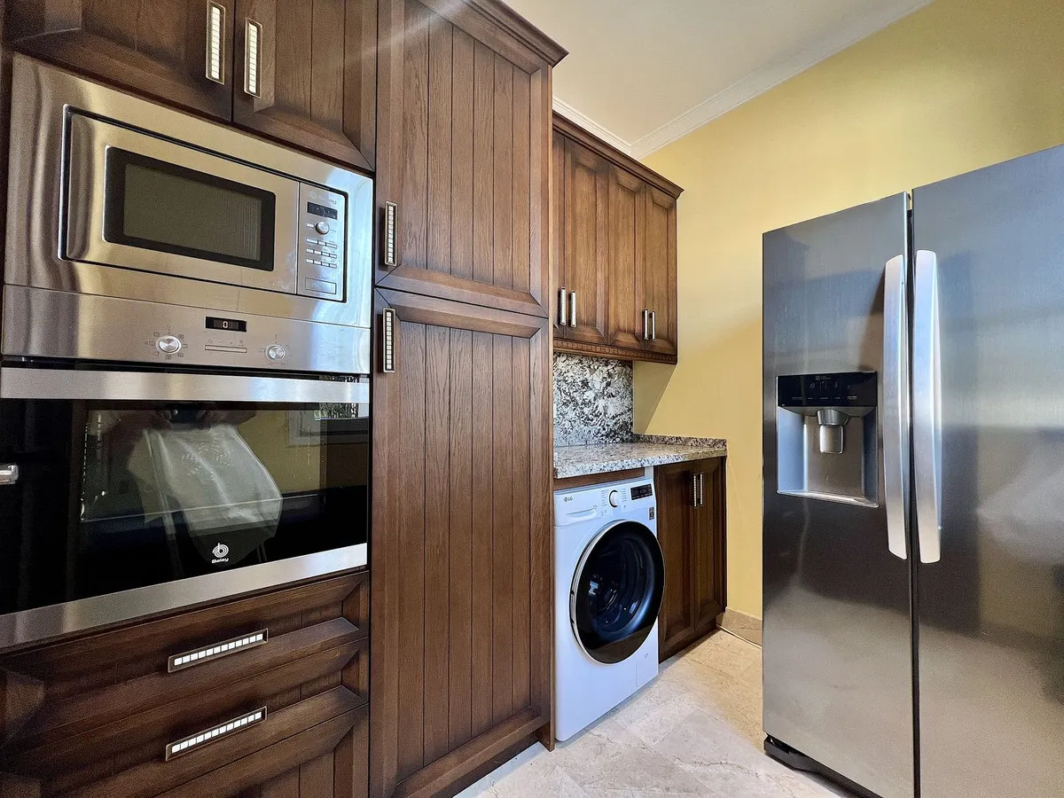 c973c158-a80b-4801-8609-f75be59b5157