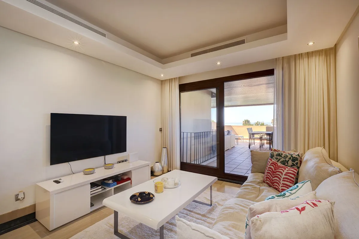 16b33e5c-da8a-4ed6-a9c6-ed3530e7742a